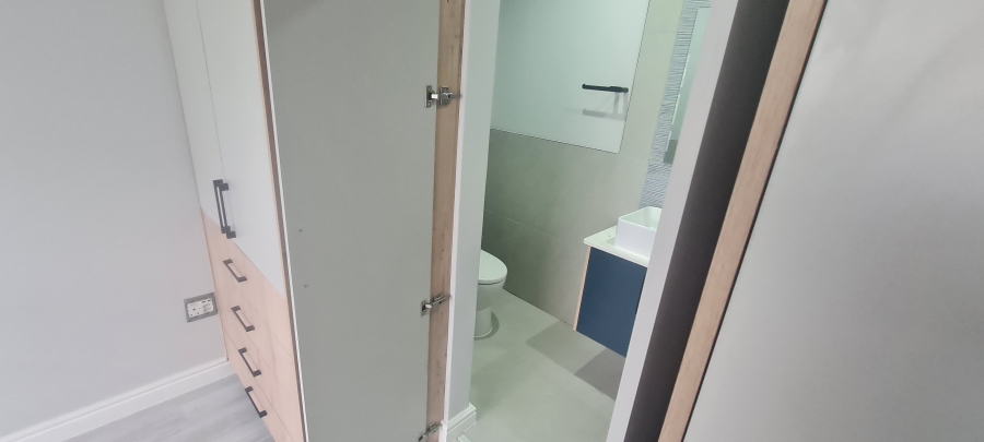 4 Bedroom Property for Sale in Mossel Bay Central Western Cape